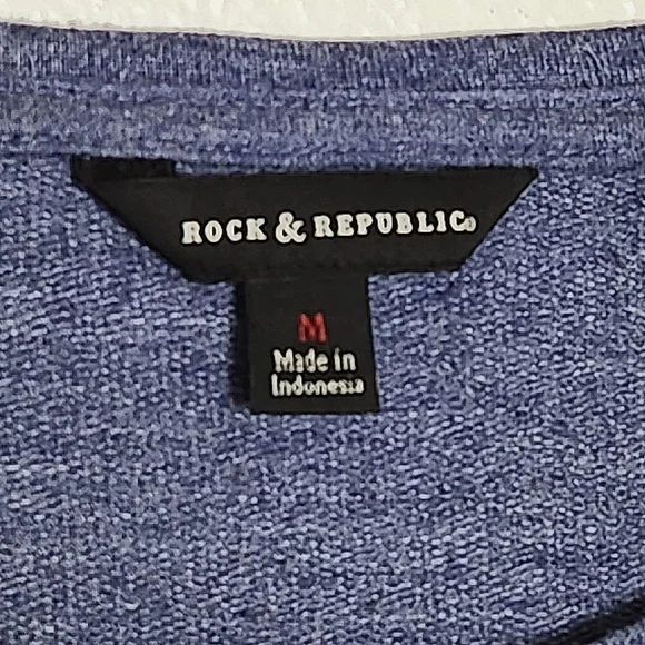 Rock & Republic Sweatshirt with Black Sparkle Graphic - Picture 4 of 5